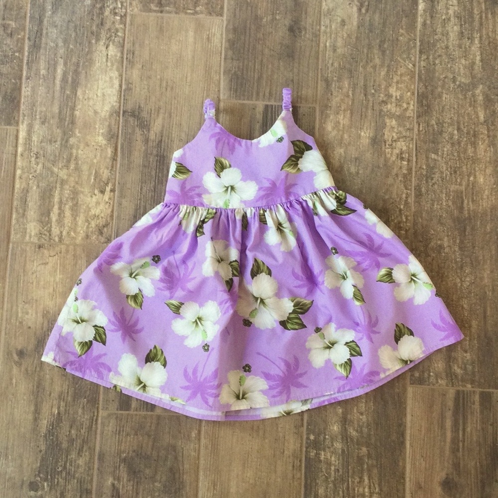 🌴Best dressed at the luau ...purple sundress